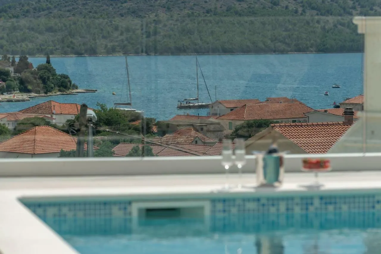Apartments Villa Jelena Seget Vranjica Croatia